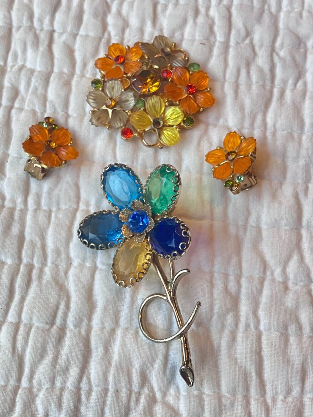 Vintage brooch and earring set, additional blue flower brooch